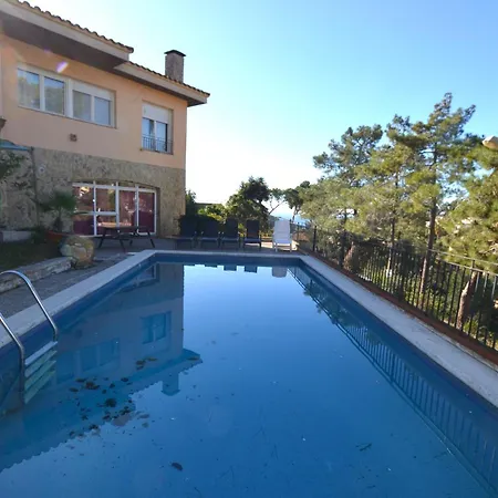 Suria 8 People Villa Lloret de Mar