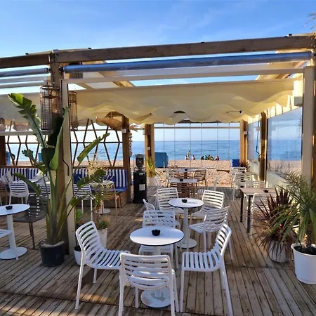 Suria 8 People Villa Lloret de Mar