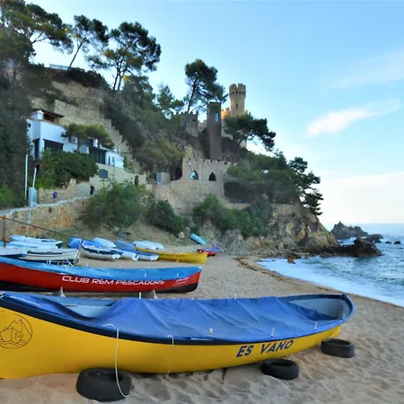 Suria 8 People * Lloret de Mar