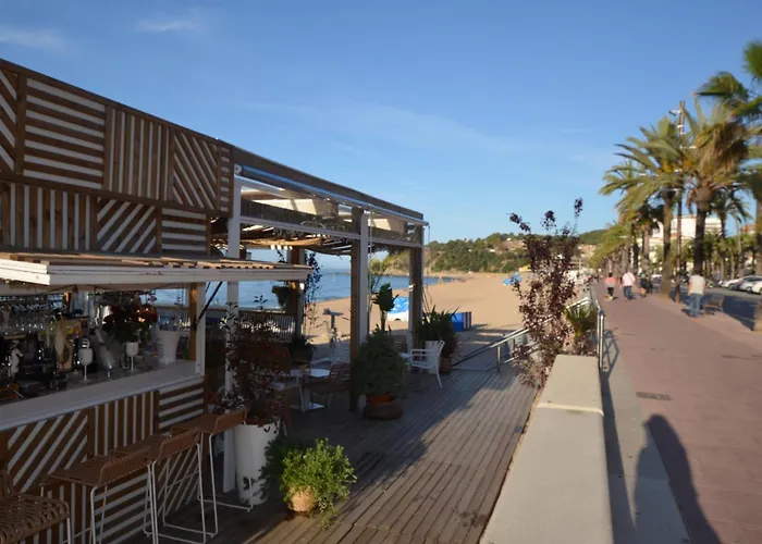 Villa Suria 8 People Lloret de Mar